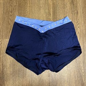 The Line Up navy mid-rise v band audition shorts